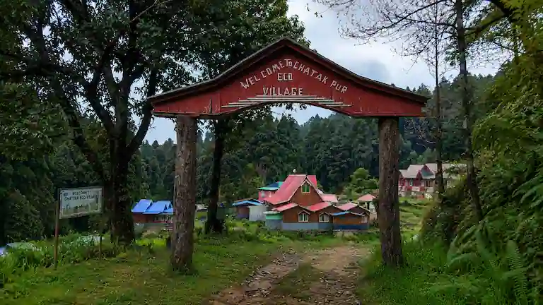Entrance to Chatakpur, a quiet eco-village among the offbeat places near Darjeeling.