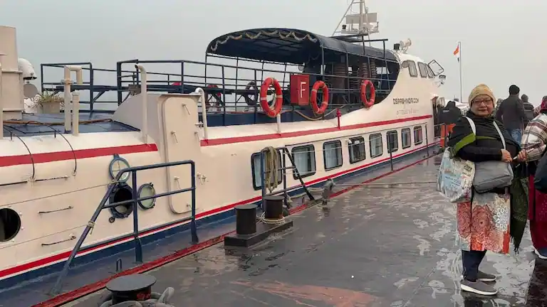 Passenger ferry boat for the Kolkata to Gangasagar river crossing